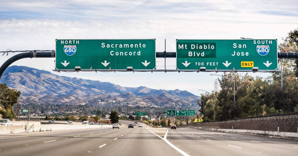 freeway entrance to 680 headed toward Sacramento and to San Jose